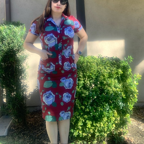 Collectif Floral Fitted Dress - Picture 8 of 14